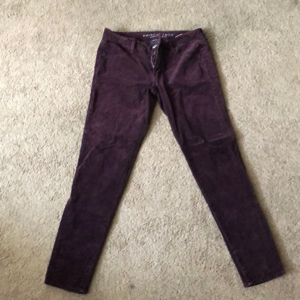 American Eagle Burgundy Super Stretch Jegging